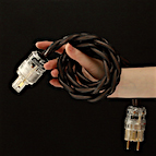 The hand braided C-MARC™ power cable exhibits very high flexibility and light weight.